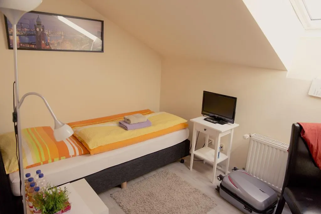 Heinsens Ellerbek Bed & Breakfast 3*,  Germany