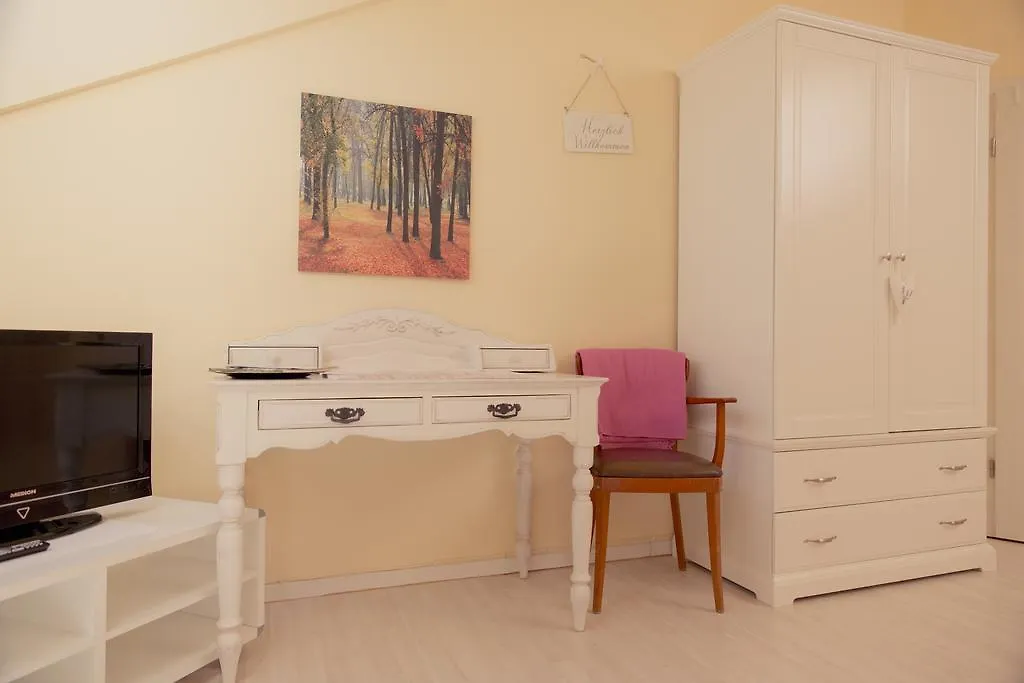 Heinsens Ellerbek Bed & Breakfast