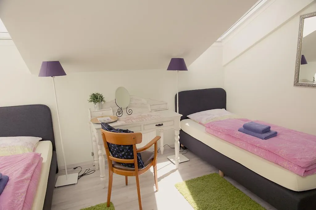 Heinsens Ellerbek Bed & Breakfast