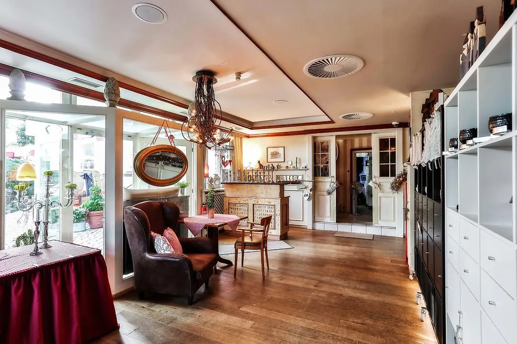 Heinsens Ellerbek Bed & Breakfast 3*,