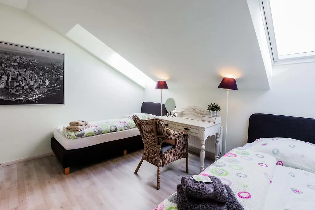 Heinsens Ellerbek Bed & Breakfast 3*,  Germany